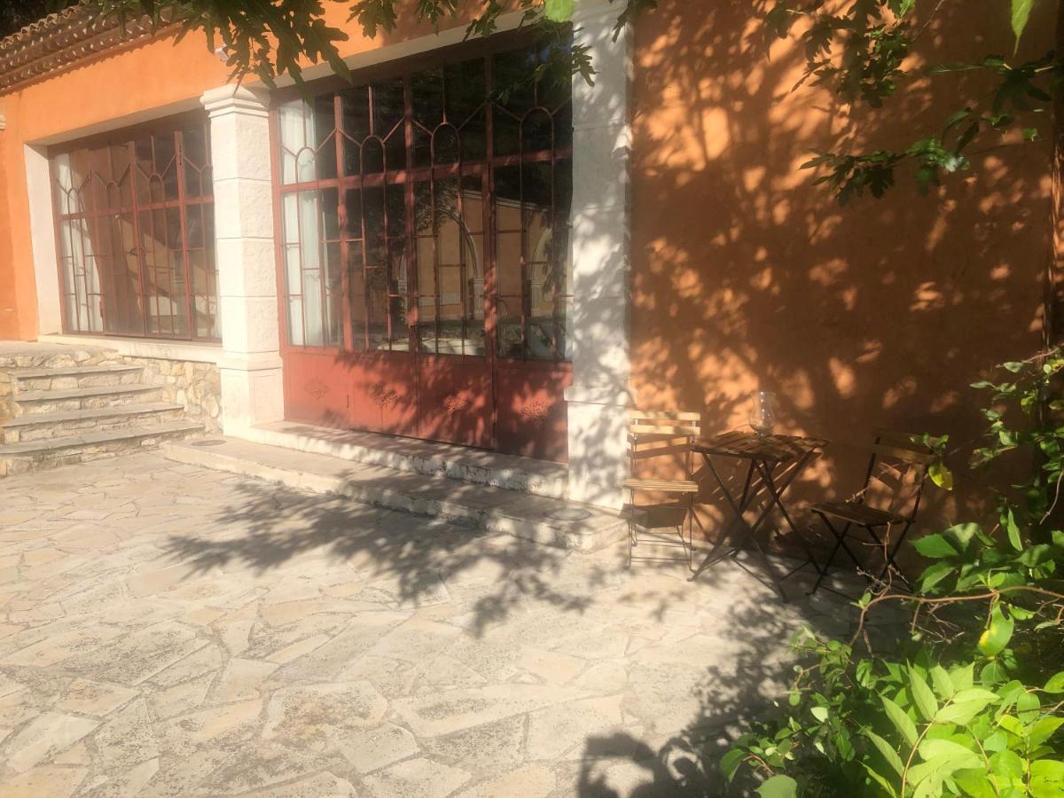 Le Pool House - Private Jacuzzi - Mas Des Sous Bois Hotel Ventabren Exterior photo