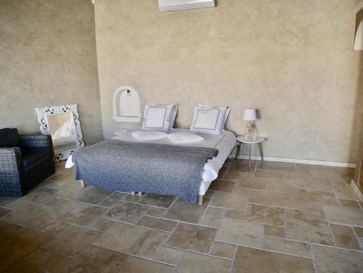 Le Pool House - Private Jacuzzi - Mas Des Sous Bois Hotel Ventabren Exterior photo